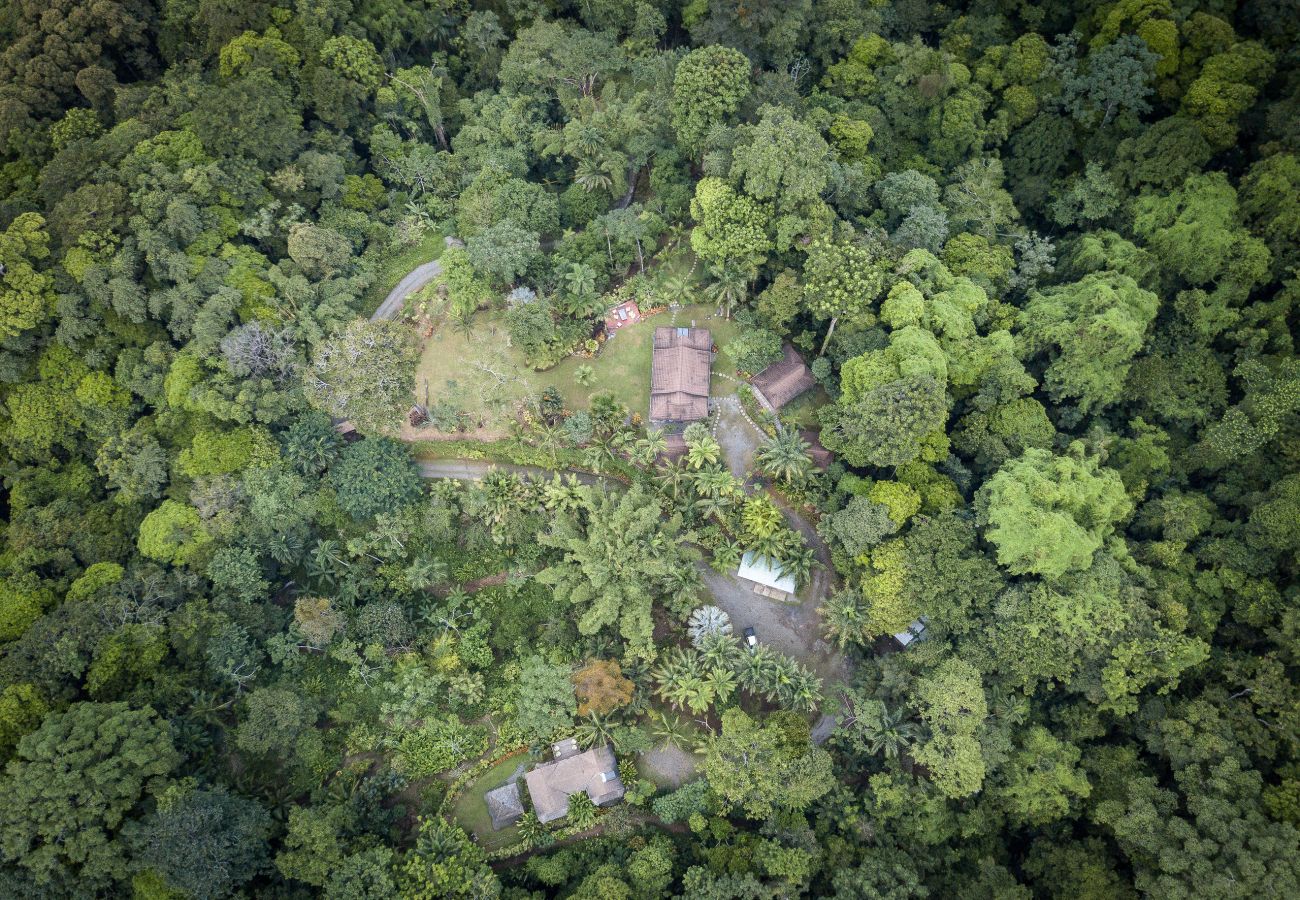 Villa en Punta Uva - Villa Toucan - Paraíso Romántico con vista al mar e Internet FibOp