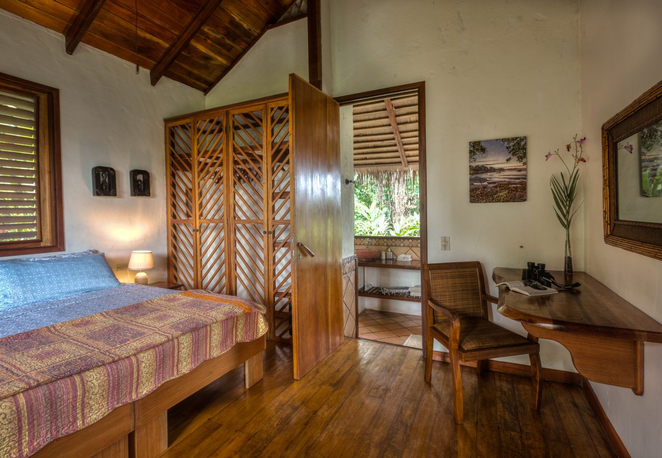 Villa en Punta Uva - Villa Toucan - Paraíso Romántico con vista al mar e Internet FibOp