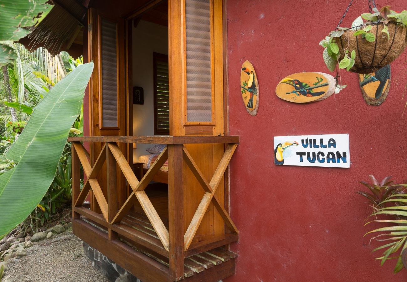 Villa en Punta Uva - Villa Toucan - Paraíso Romántico con vista al mar e Internet FibOp