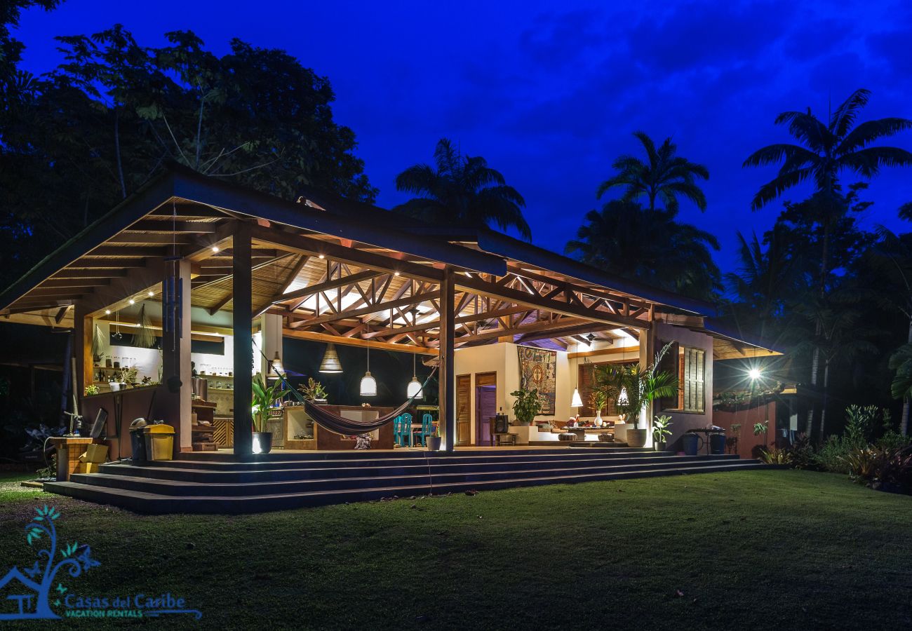 Villa en Punta Uva - Luxury Villa Macaw Pool House with Ocean Views 