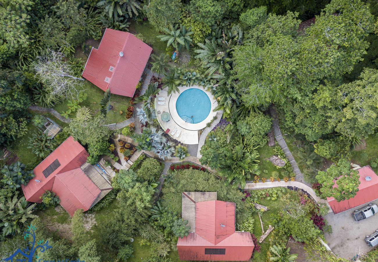 Villa en Cocles - Villas Tortola & Azulada, 2 villas con A/C, FibraOp y Piscina - Adults Only