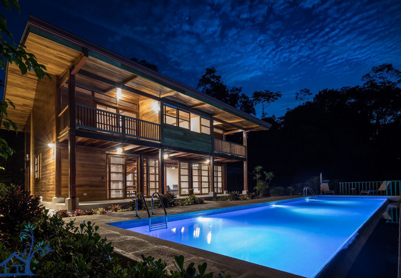 Casa en Punta Uva - Panorama Verde Pool House