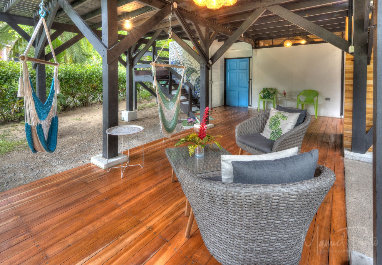Casa en Punta Uva - BEACHFRONT! Rincon Magico in Punta Uva