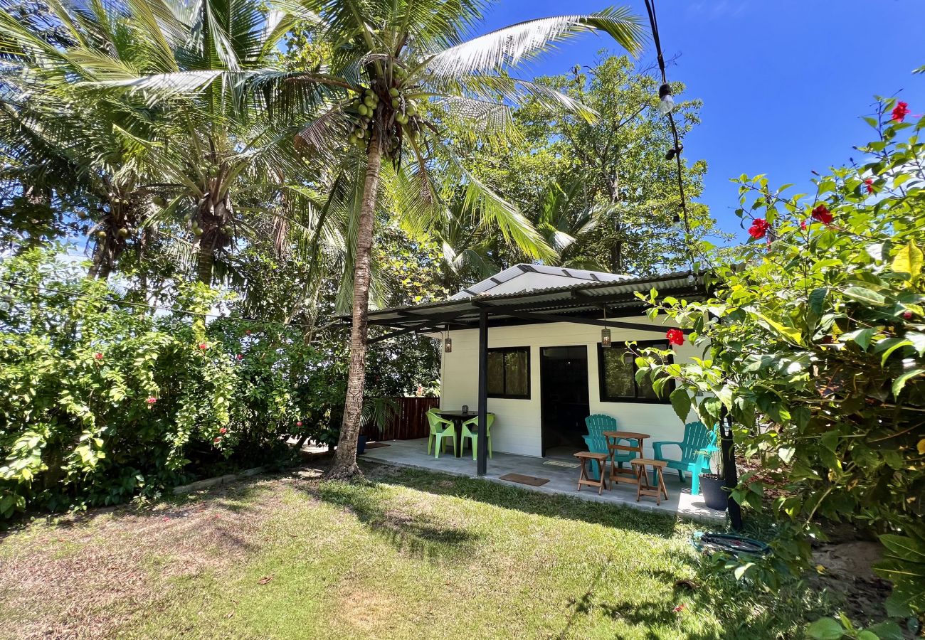 Estudio en Punta Uva - Rinconcito Mágico a pasitos del Mar :D