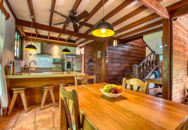 Casa en Puerto Viejo - Casa Tropical en el Caribe Sur Casa en Puerto Viejo - Casa Tropical en el Caribe Sur