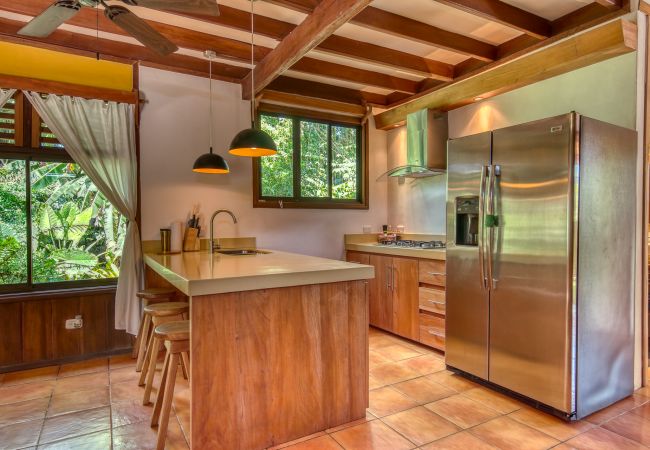 Casa en Puerto Viejo - Casa Tropical en el Caribe Sur Casa en Puerto Viejo - Casa Tropical en el Caribe Sur