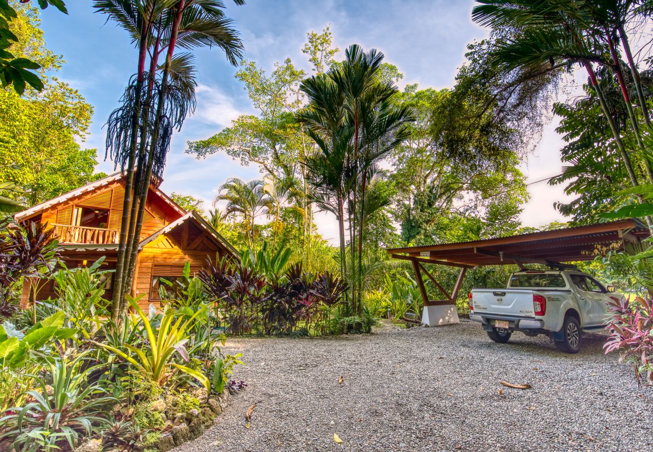 Casa en Puerto Viejo - Casa Tropical en el Caribe Sur