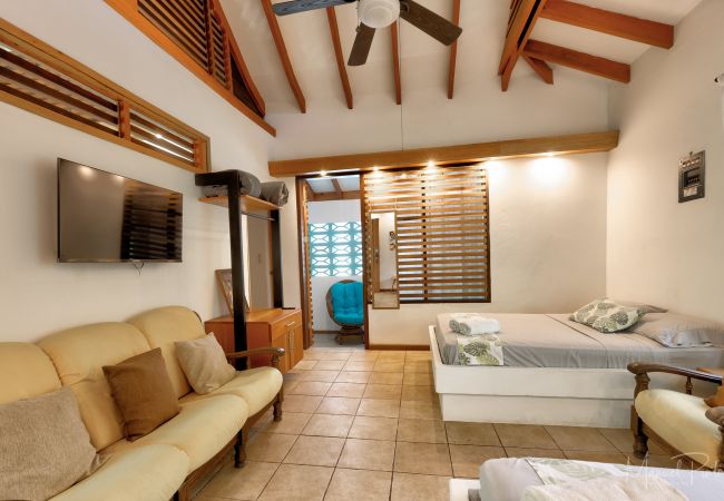 Villa en Puerto Viejo - Tropy Bungalow con Piscina y FiberOp Villa en Puerto Viejo - Tropy Bungalow con Piscina y FiberOp
