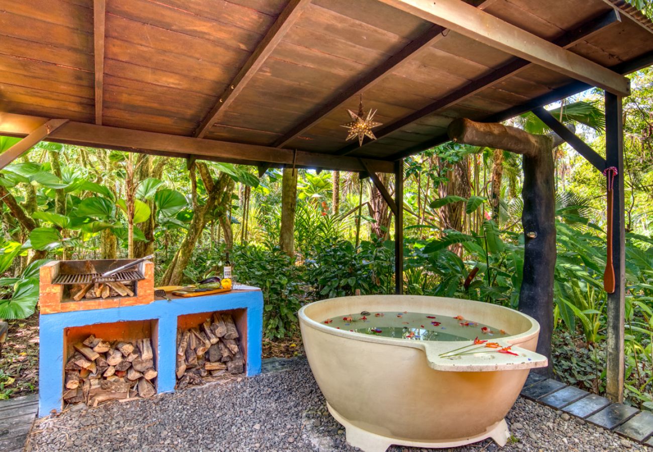 Casa en Playa Chiquita - The Garden House at Tree House Lodge