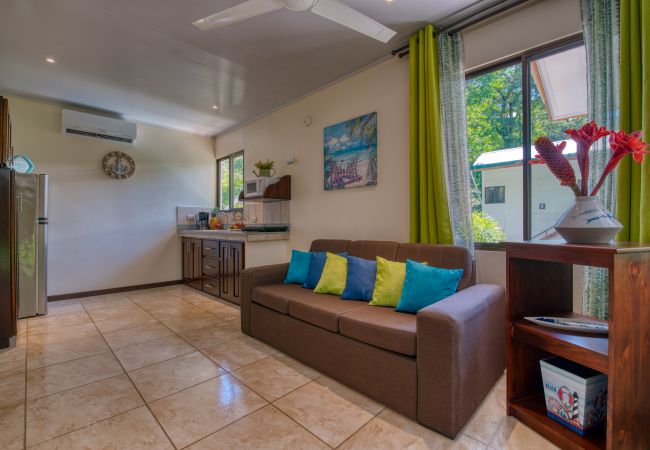 Apartamento en Cocles - Aro Cocles - Casita Victoria con AC & Piscina Apartamento en Cocles - Aro Cocles - Casita Victoria con AC & Piscina