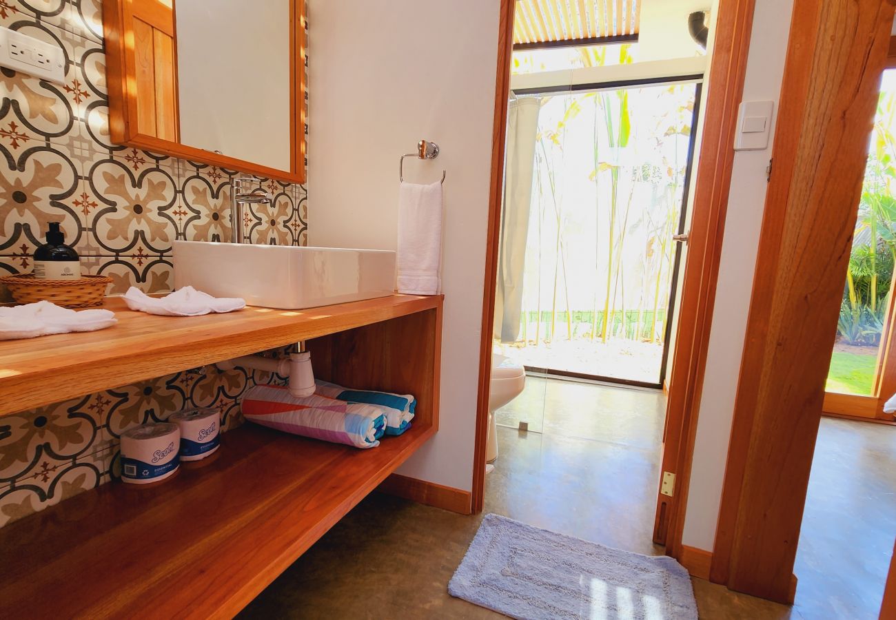 Villa en Puerto Viejo - Bukë Villas con Piscina & FibOp