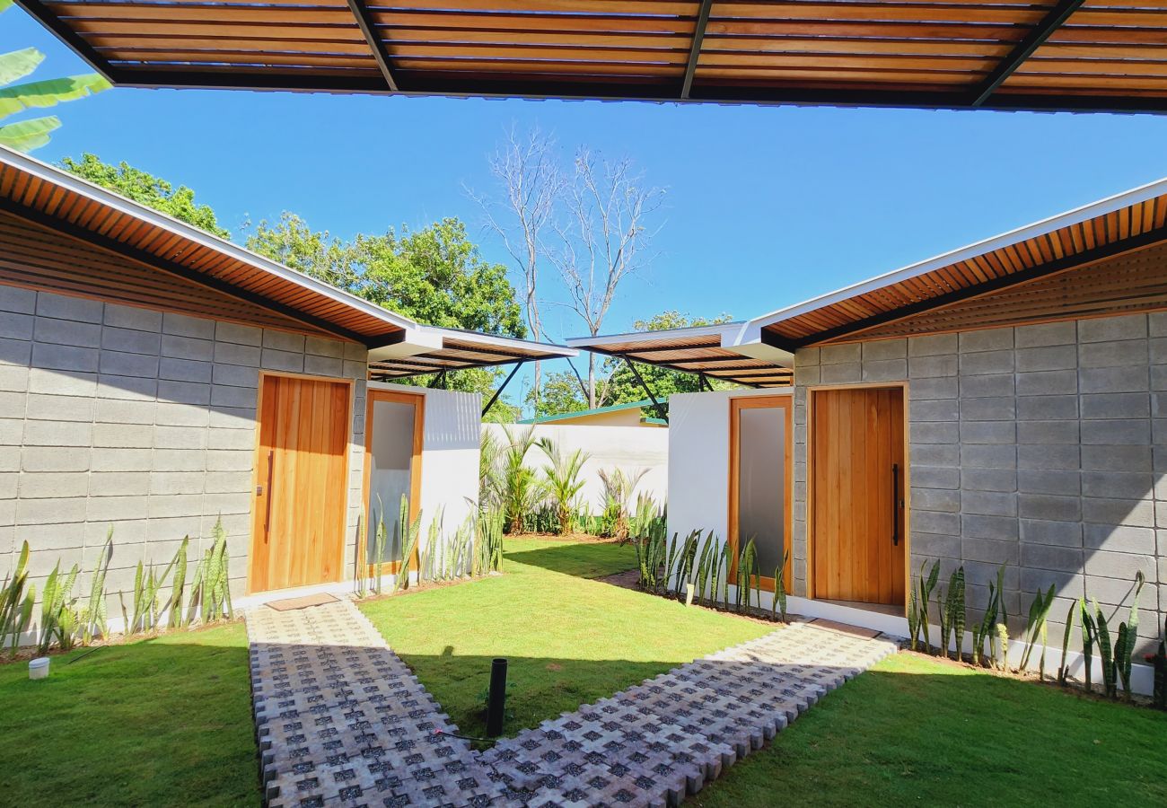 Villa en Puerto Viejo - Bukë Villas con Piscina & FibOp