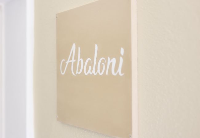 Apartamento en Playa Chiquita - Casita Abaloni en Arena Blanca con AC y FibraOpt Apartamento en Playa Chiquita - Casita Abaloni en Arena Blanca con AC y FibraOpt