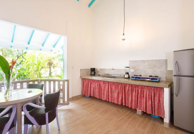 Apartamento en Playa Chiquita - Casita Arugula en Arena Blanca con AC y FibraOpt Apartamento en Playa Chiquita - Casita Arugula en Arena Blanca con AC y FibraOpt