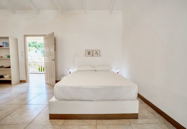 Apartamento en Playa Chiquita - Casita Estrella de Mar en Arena Blanca con AC y FibraOpt Apartamento en Playa Chiquita - Casita Estrella de Mar en Arena Blanca con AC y FibraOpt