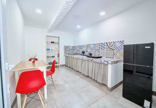 Apartamento en Playa Chiquita - Casita Vongola en Arena Blanca con AC y FibraOpt