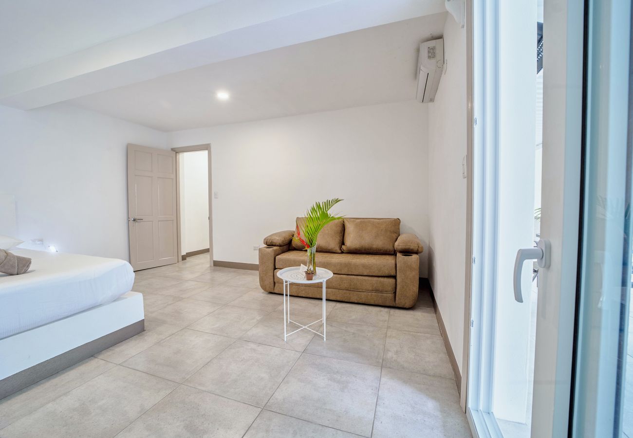 Apartamento en Playa Chiquita - Casita Vongola en Arena Blanca con AC y FibraOpt