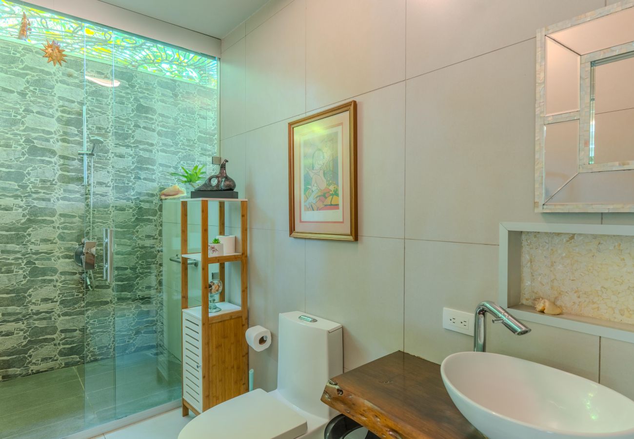 Casa en Puerto Viejo - Residencia Casa Blanca Beachfront Paradise