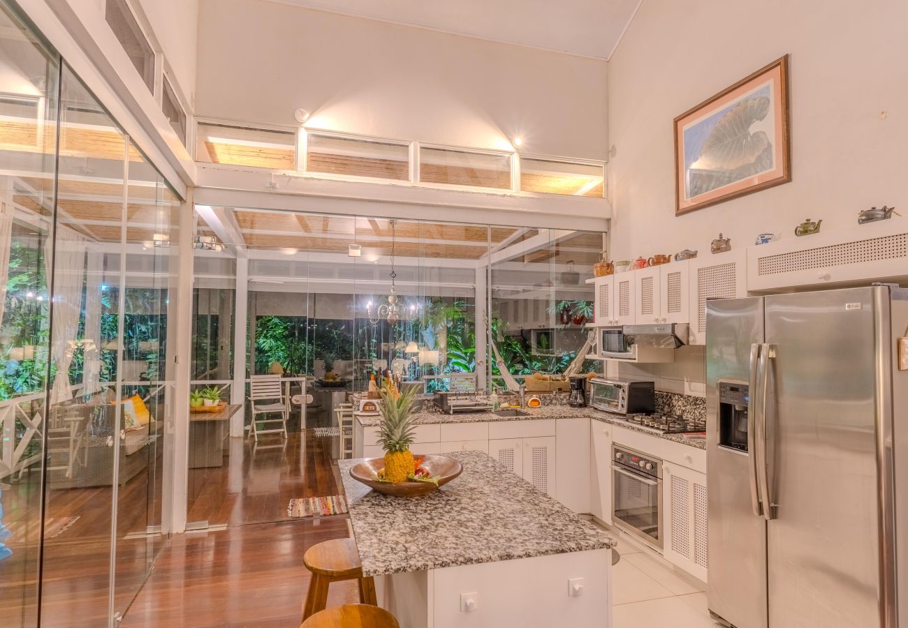 Casa en Puerto Viejo - Residencia Casa Blanca Beachfront Paradise