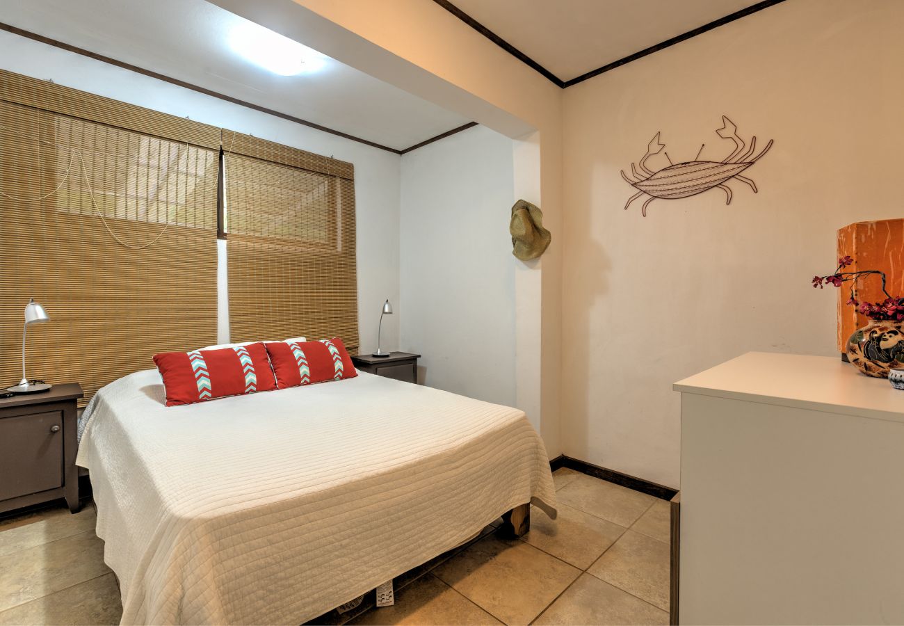Villa en Punta Uva - NEAR THE BEACH Villas Coralina with AC & FiberOp!