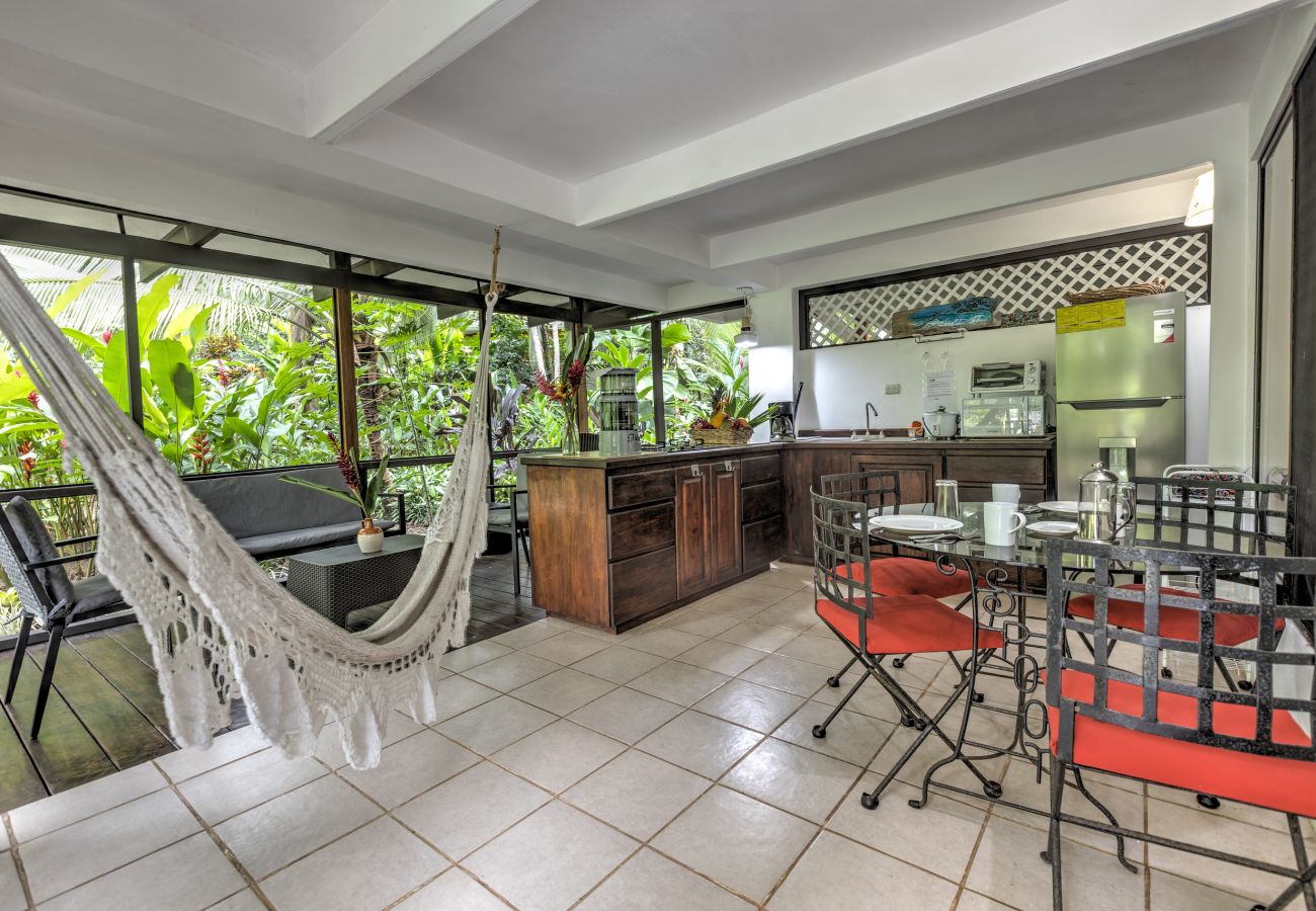 Villa en Punta Uva - NEAR THE BEACH Villas Coralina with AC & FiberOp!