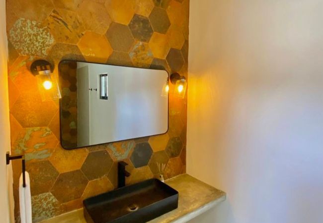 Casa en Puerto Viejo - Casa HESED con AC y Piscina Privada Casa en Puerto Viejo - Casa HESED con AC y Piscina Privada