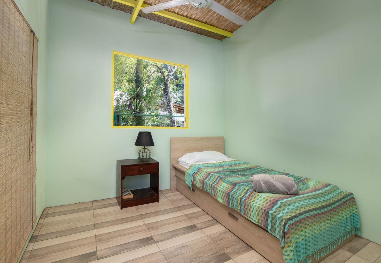 Casa en Playa Chiquita - Cabina Guatusa en Playa Chiquita
