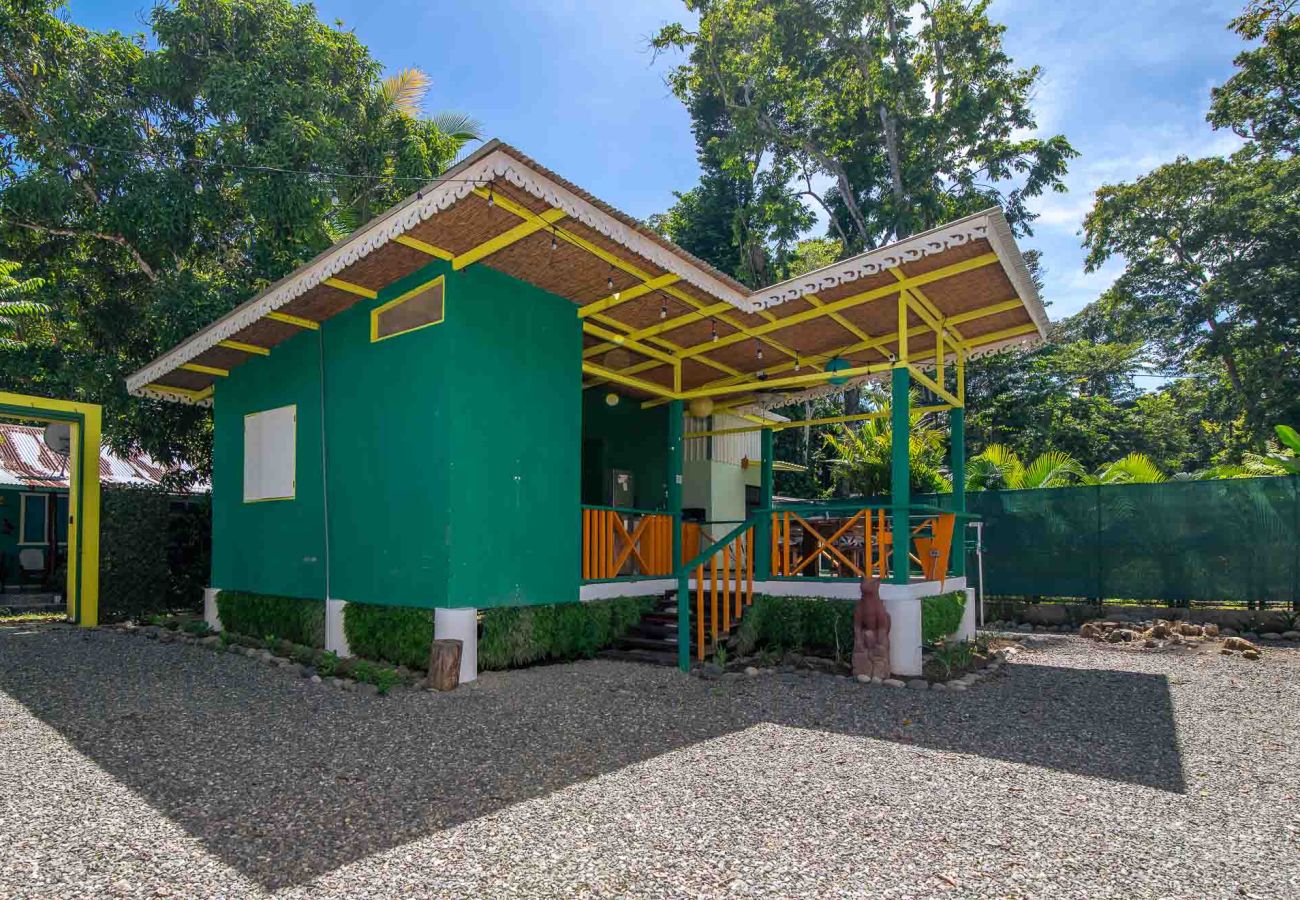 Casa en Playa Chiquita - Cabina Guatusa en Playa Chiquita