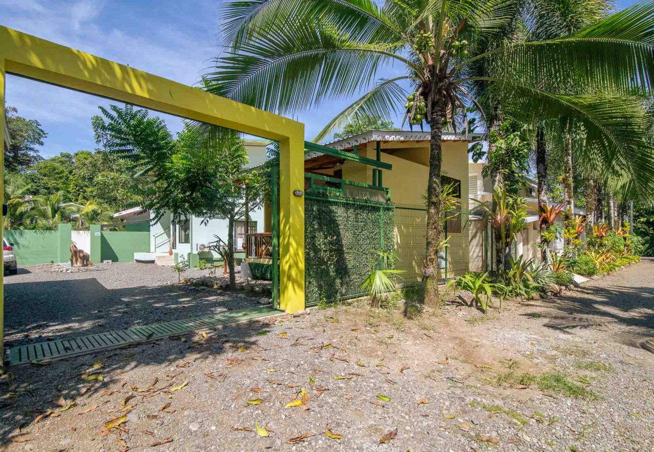 Casa en Playa Chiquita - Cabina Guatusa en Playa Chiquita