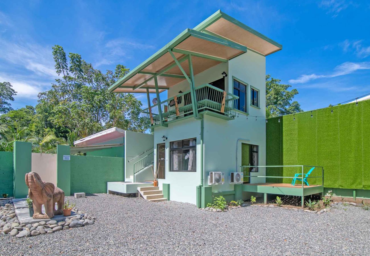 Casa en Playa Chiquita - El Tití House in Playa Chiquita