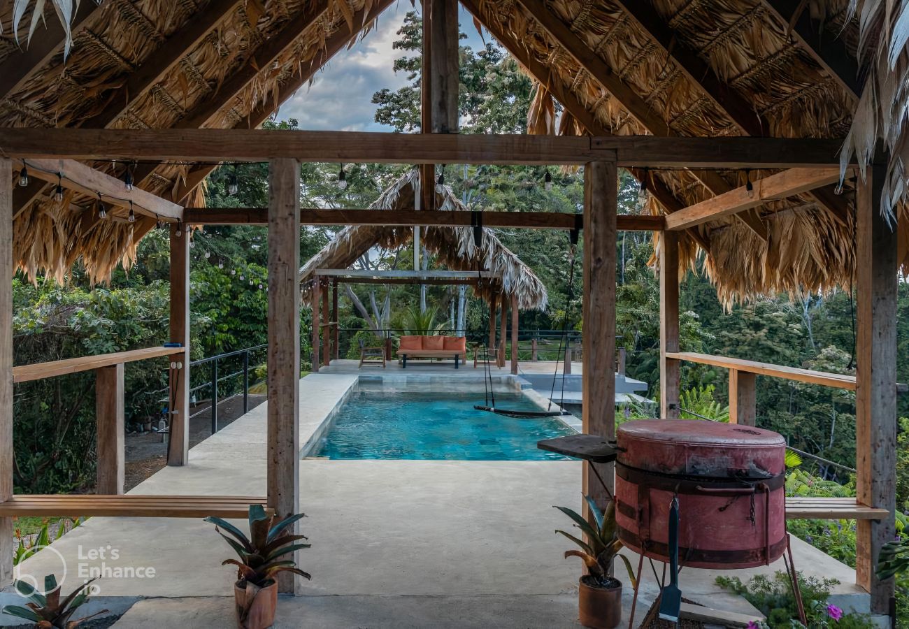 Casa en Hone Creek - Blue Hill State - 360° Ocean View Jungle Villa
