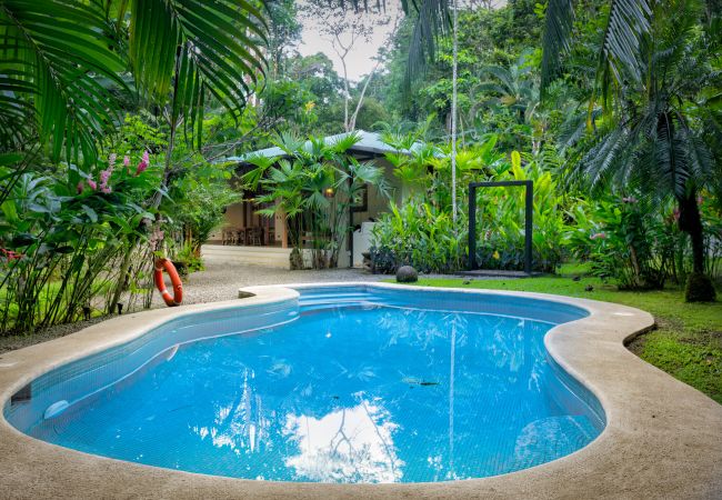 Casa en Playa Chiquita - Casa Xcanan • piscina privada & jardines hermosos