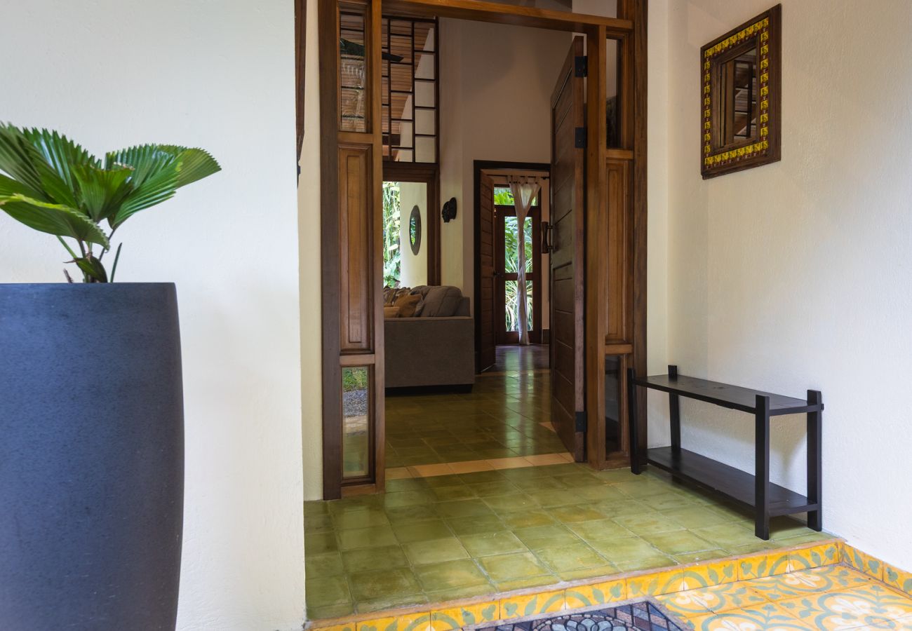 Casa en Playa Chiquita - Casa Xcanan • piscina privada & jardines hermosos
