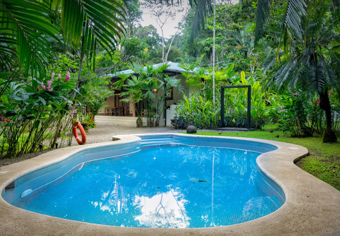 Casa en Playa Chiquita - Casa Xcanan • piscina privada & jardines hermosos