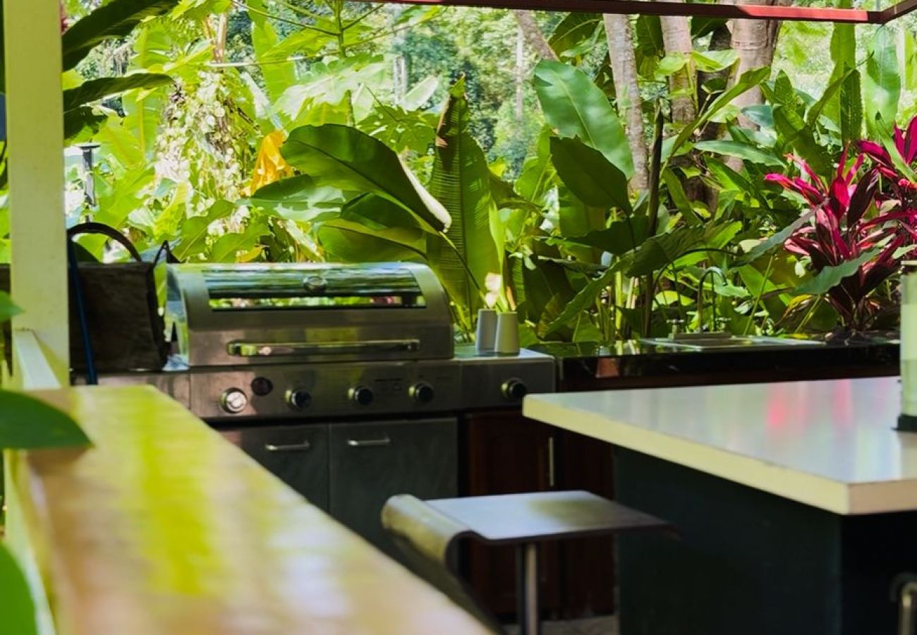 Villa en Puerto Viejo - Casa Baguira Pool House