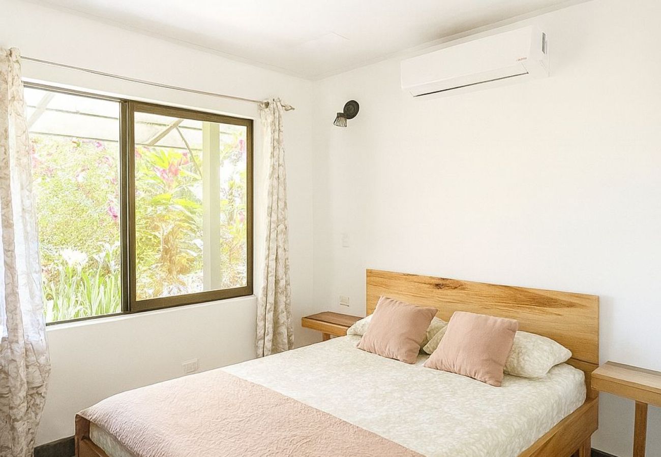 Villa en Puerto Viejo - Casa Kobu Pool House