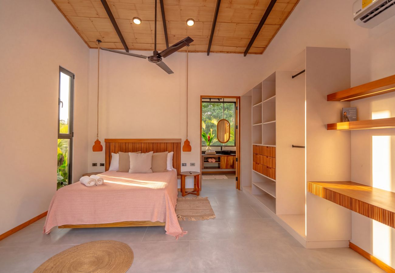 Villa en Puerto Viejo - Villa Yakole– Spacious Tropical Retreat