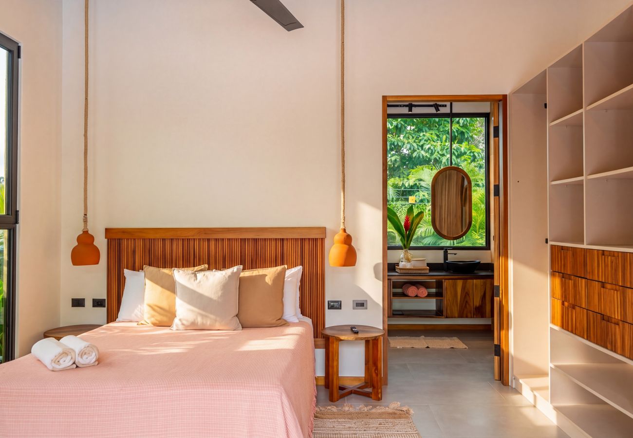Villa en Puerto Viejo - Villa Yakole– Spacious Tropical Retreat