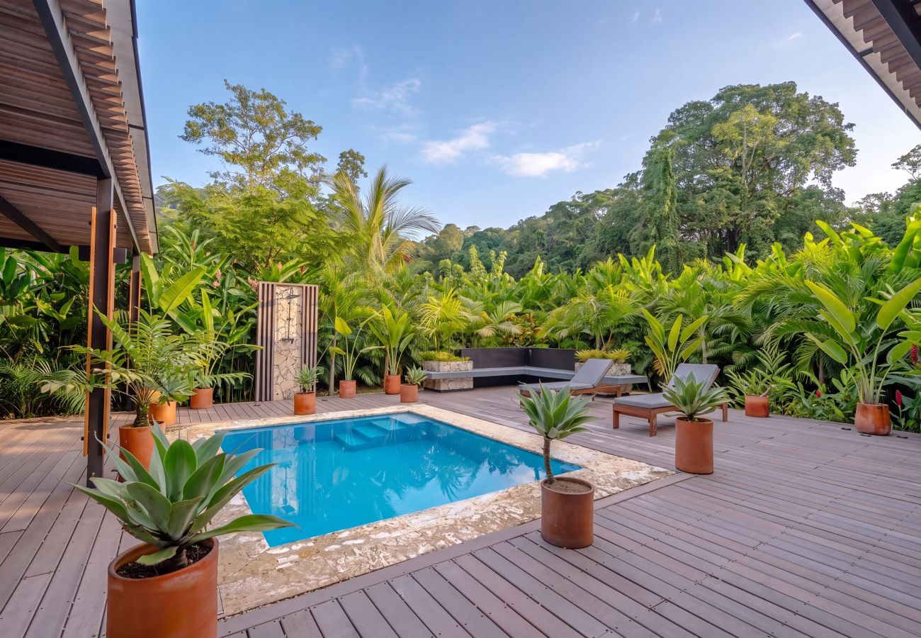 Villa en Puerto Viejo - Villa Yakole– Spacious Tropical Retreat