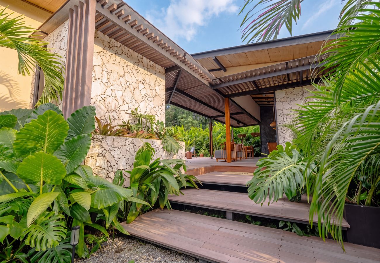 Villa en Puerto Viejo - Villa Yakole– Spacious Tropical Retreat