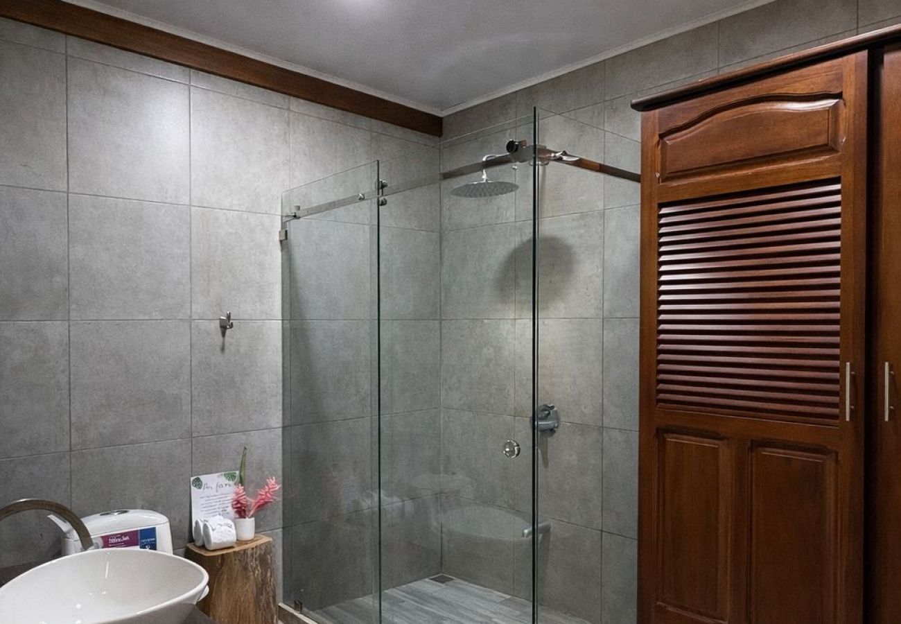 Villa en Puerto Viejo - Casa Coquita Pool House