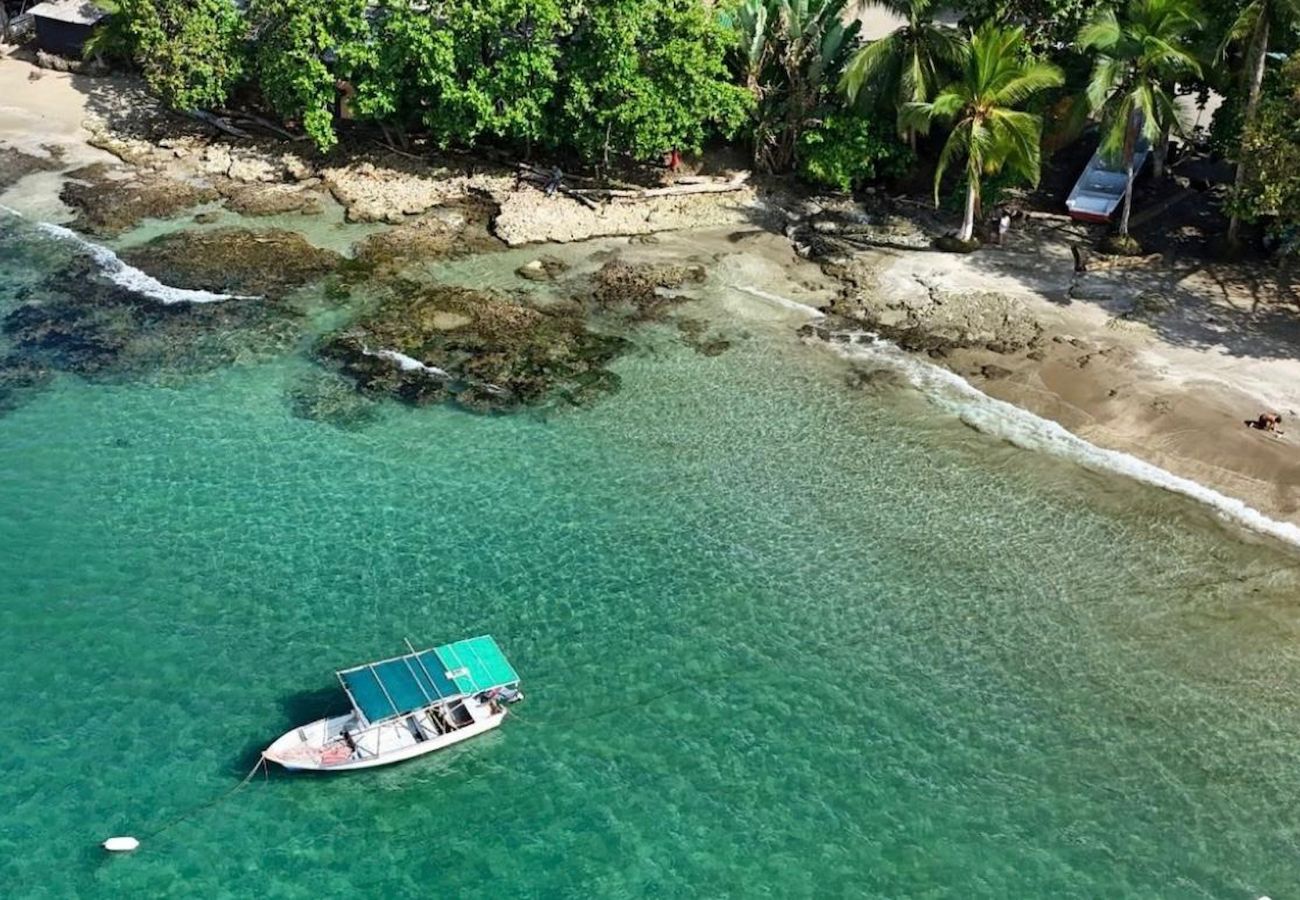 Casa en Hone Creek - Casa Luna Nueva