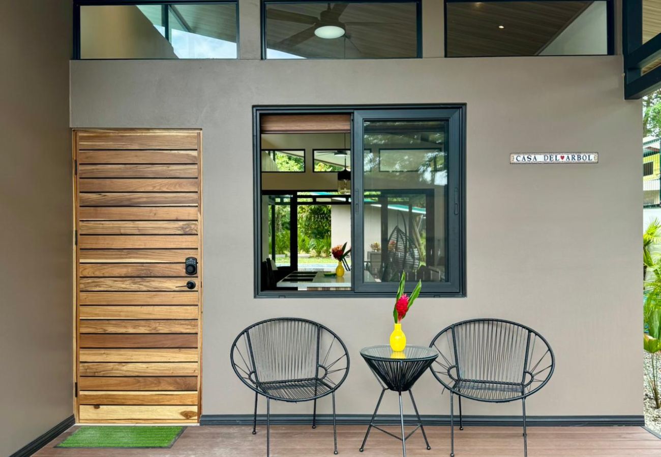 Casa en Puerto Viejo - Jungle Home AC + Fiber WiFi Walk to Playa Negra