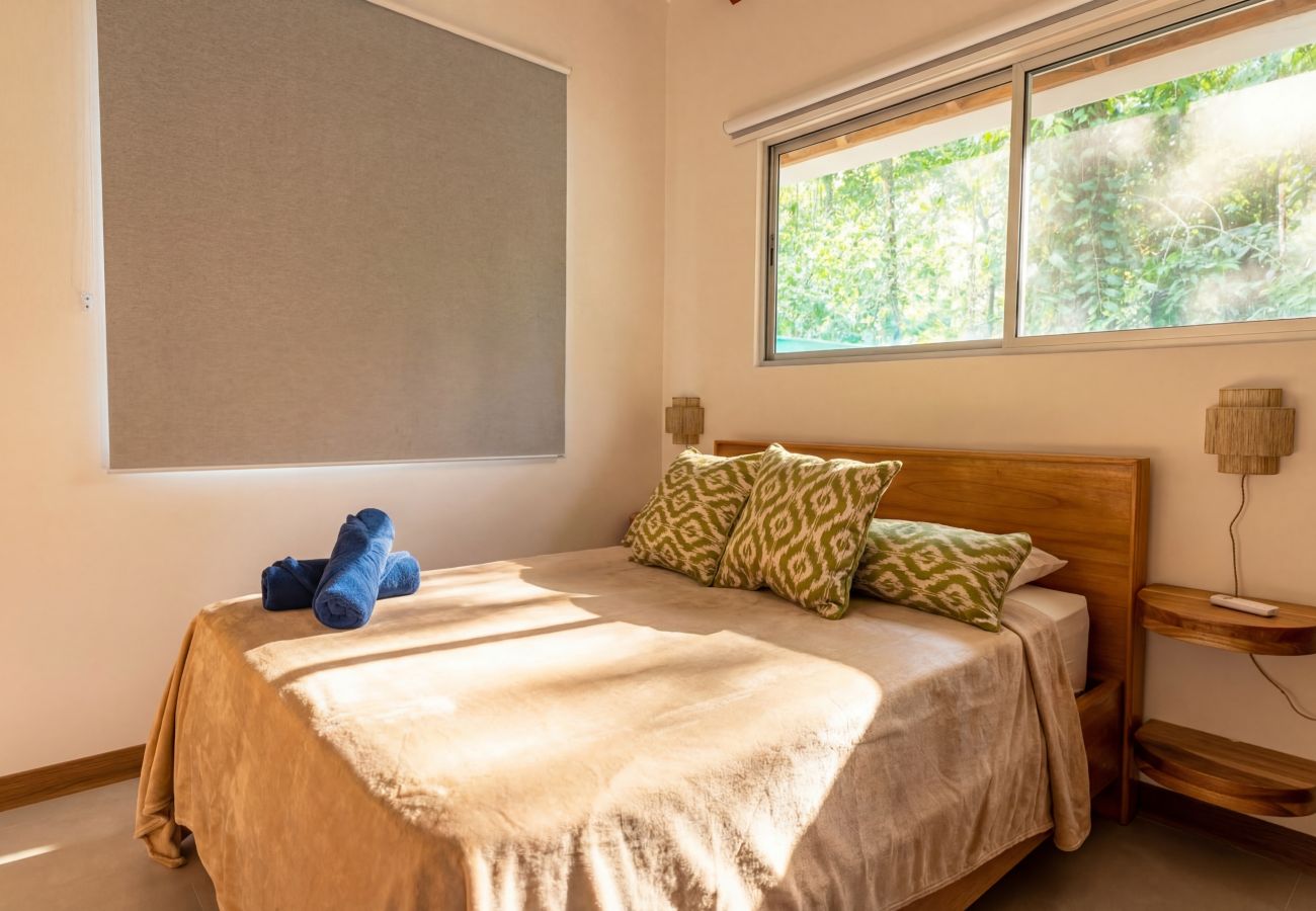 Villa en Puerto Viejo - Jungle Villa Pool + Starlink + BBQ