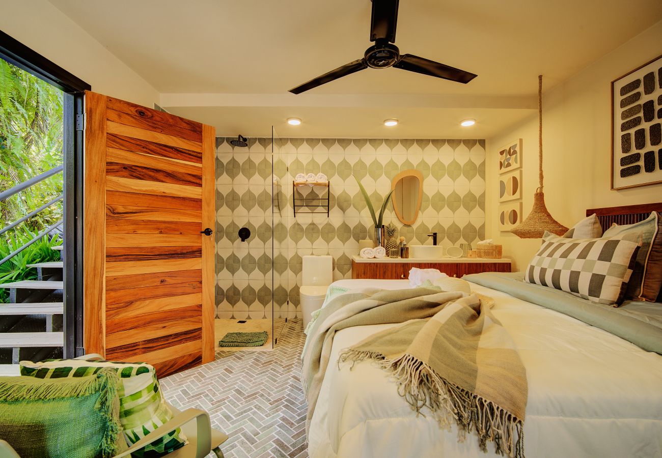 Casa en Playa Chiquita - Luxury Tropical Villa -Private Pool-Walk to Beach