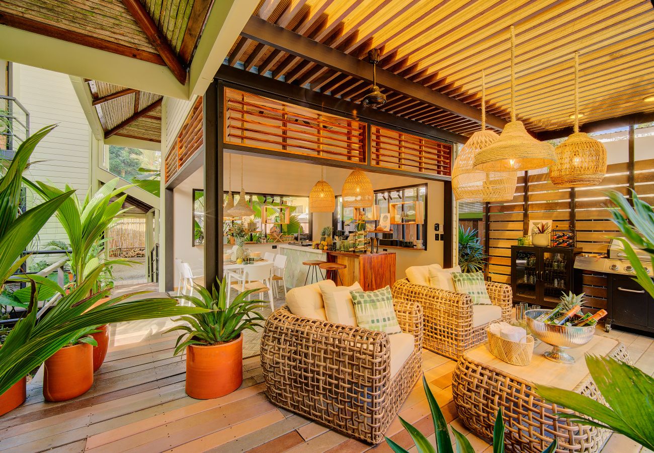 Casa en Playa Chiquita - Luxury Tropical Villa -Private Pool-Walk to Beach