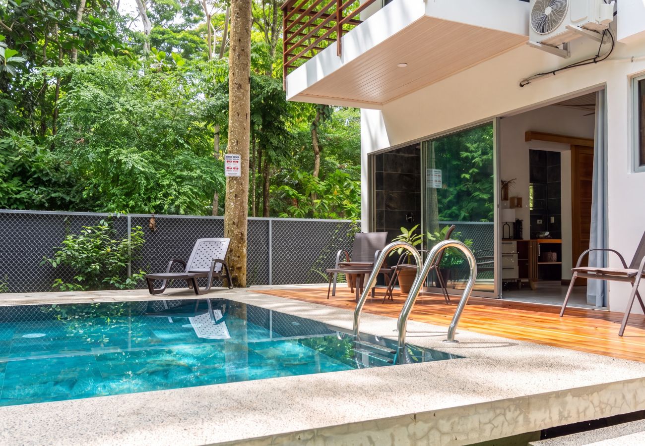 Villa en Puerto Viejo - Hidden Oasis-Private Pool-A/C-Walk to Playa Negra