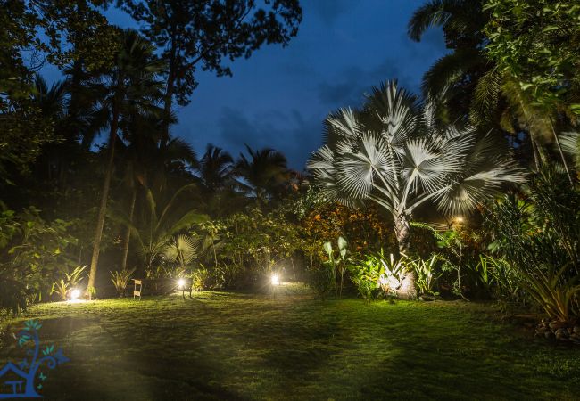 Maison à Punta Uva - Our Bungalow Punta Uva • 3BR Beachfront with A/C  Maison à Punta Uva - Our Bungalow Punta Uva • 3BR Beachfront with A/C