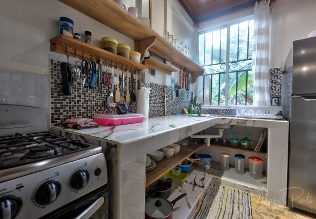 Maison à Punta Uva - Our Bungalow Punta Uva • 3BR Beachfront with A/C  Maison à Punta Uva - Our Bungalow Punta Uva • 3BR Beachfront with A/C