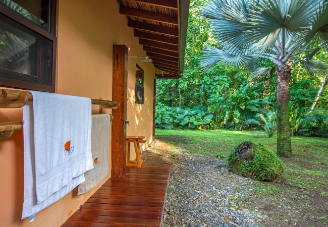 Villa à Playa Chiquita - Luxury Beachfront Villa Miagoa with AC And POOL Villa à Playa Chiquita - Luxury Beachfront Villa Miagoa with AC And POOL
